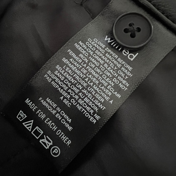 Faux leather short shorts by Wilfred - Aritzia - Picture 9 of 9